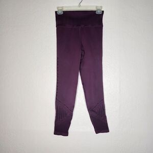 Athleta Women's Size Small Halasana Seamless 7/8 Tights Auberge Red Athlesuire